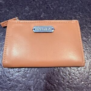 Nautica Pebble Zip Card Wallet in Tan